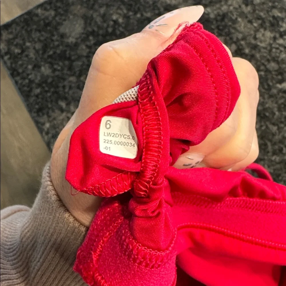 Lululemon Wunder Train Bra - Picture 4 of 4